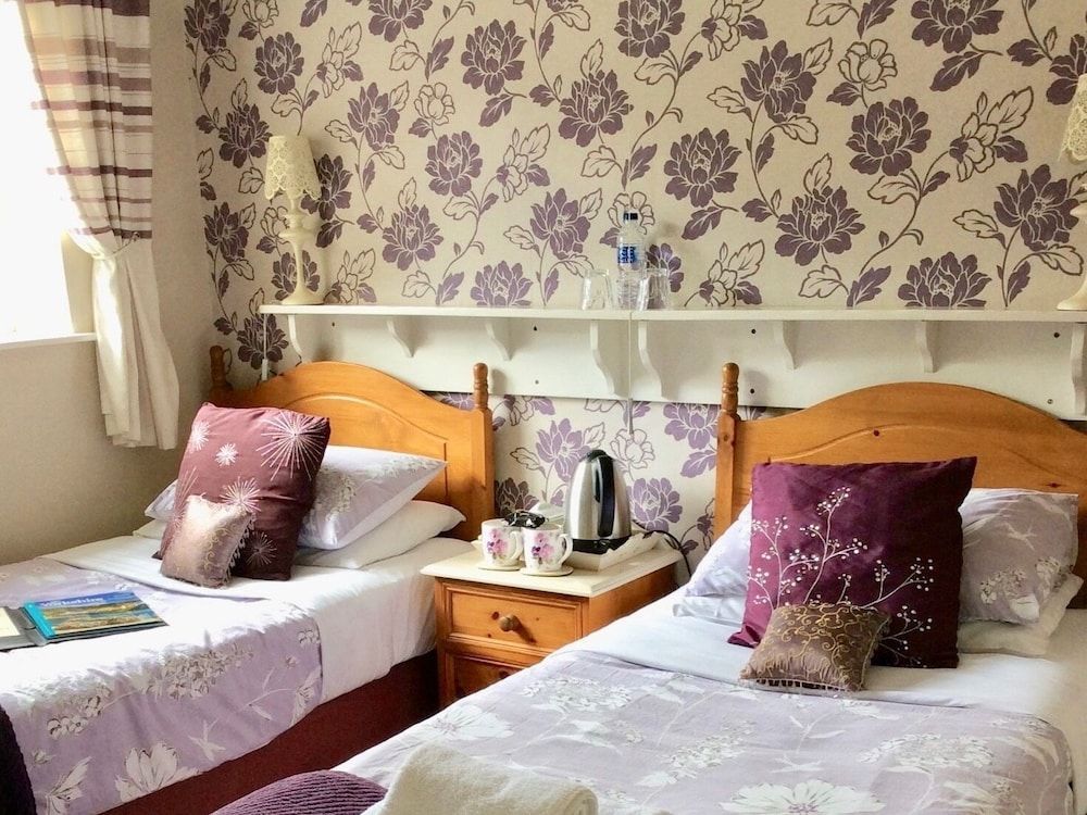 Plumpton Court 2