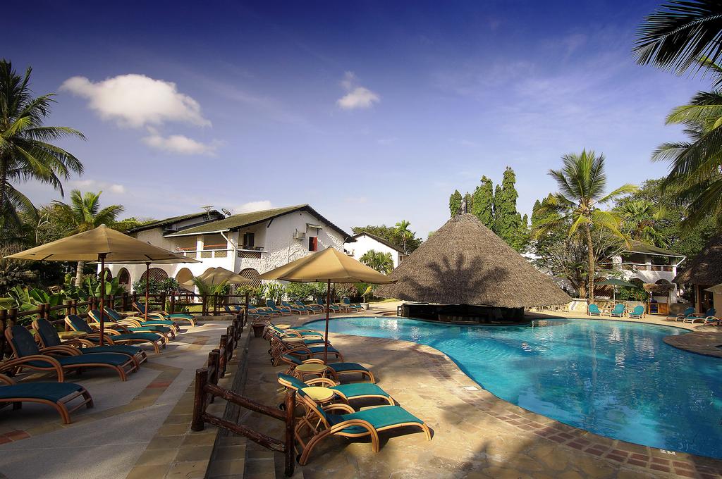 Hôtel Pinewood Beach Resort et Spa et safari nuits 1
