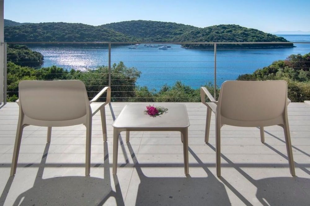 Sivota Deamaris Luxury Boutique Hotel - Adults Only 16 plus 2