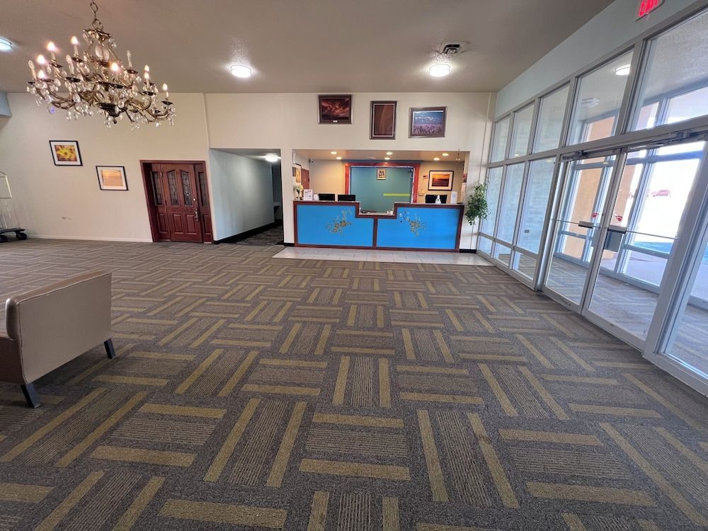 Colby Inn and Suites 1