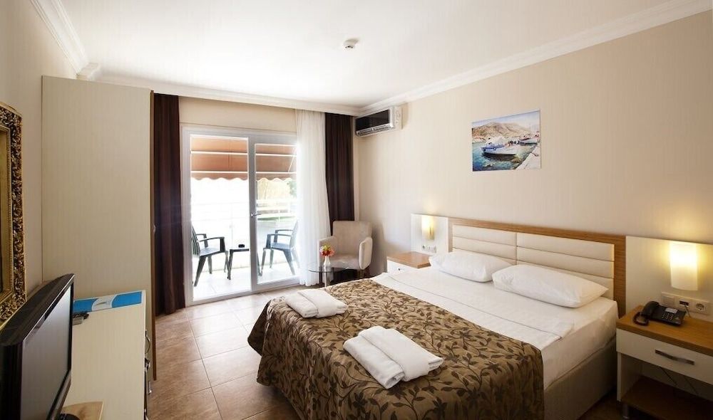 Bitez Risa Hotel 1