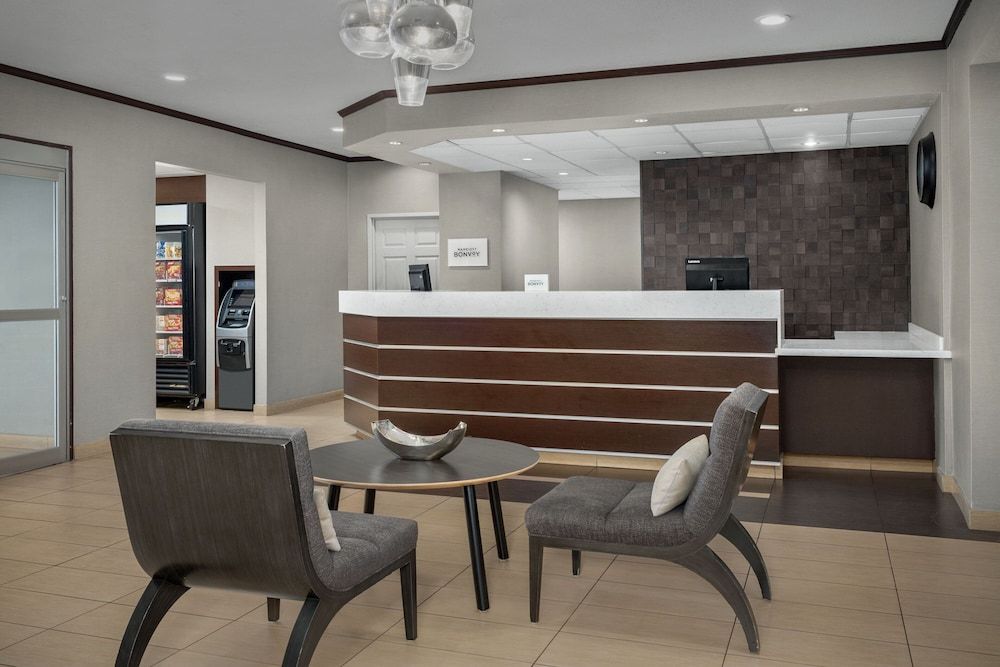 Residence Inn by Marriott Phoenix Airport 2
