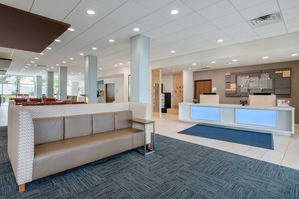 Holiday Inn Express & Suites RUSKIN - SUN CITY by IHG 2