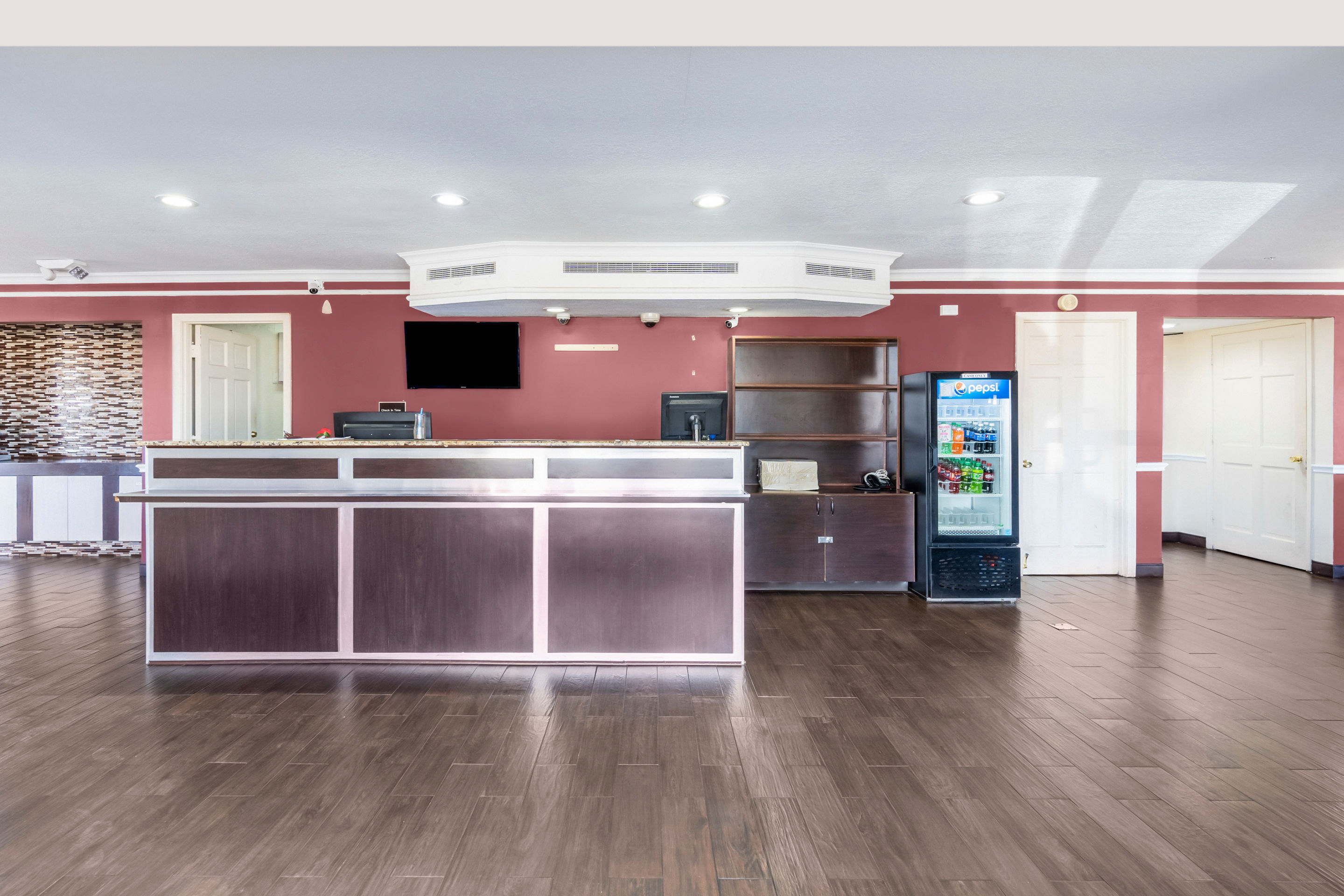 OYO Hotel Tulsa N Sheridan Rd & Airport 2