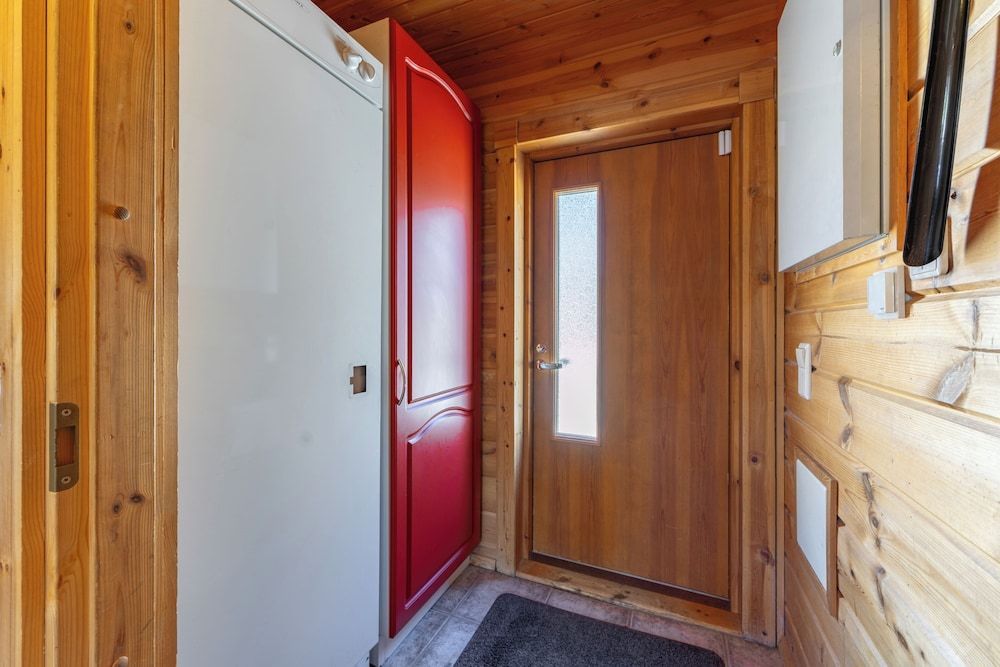 Cozy Alpine Retreat - Near Ski Lifts 2