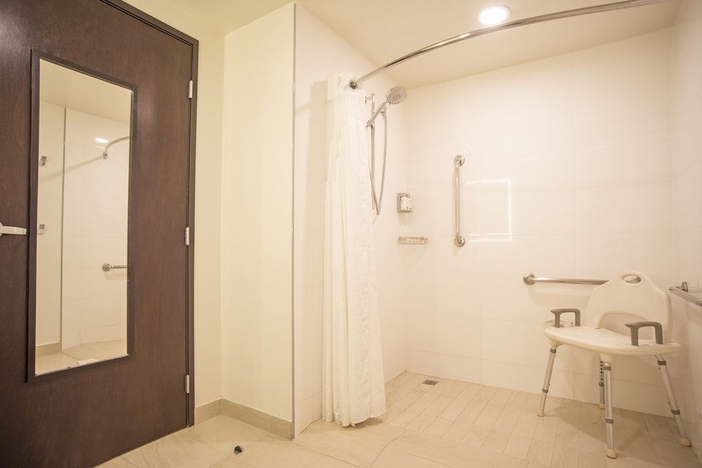 Holiday Inn Express GUADALAJARA ITESO by IHG 2