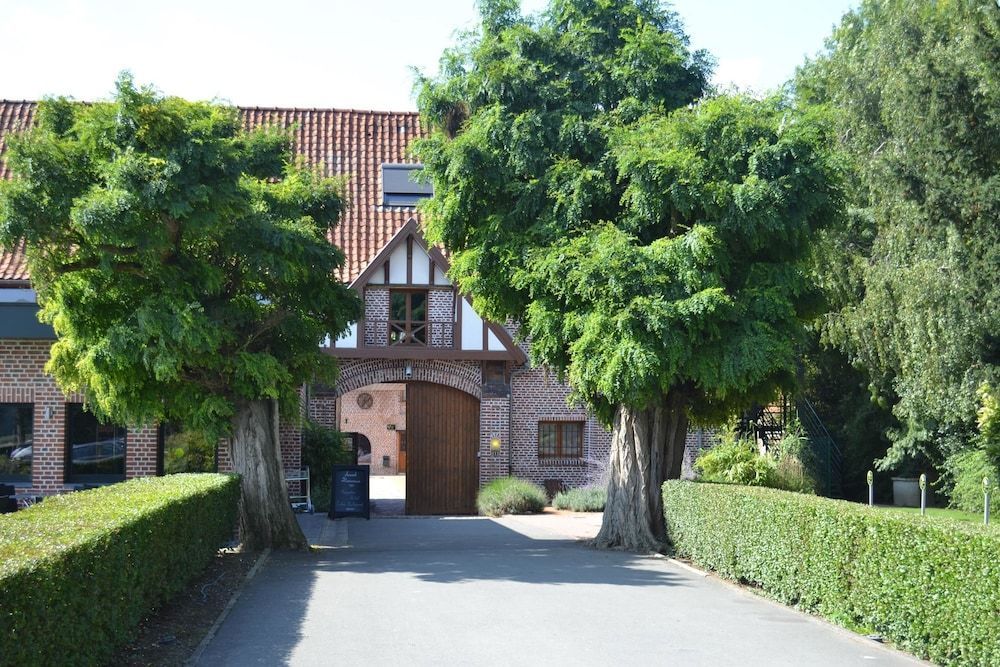 Le Domaine des Cigognes 1