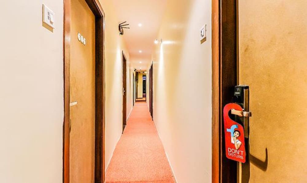FabHotel Ascot International 2