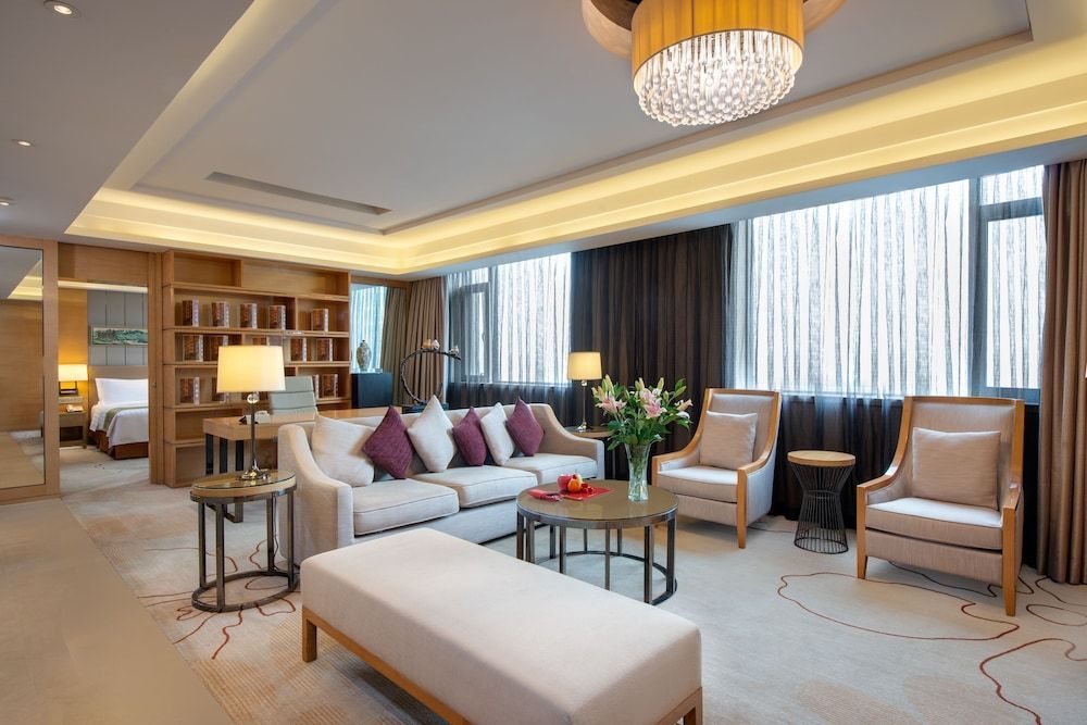 Holiday Inn Chengdu Oriental Plaza by IHG 2