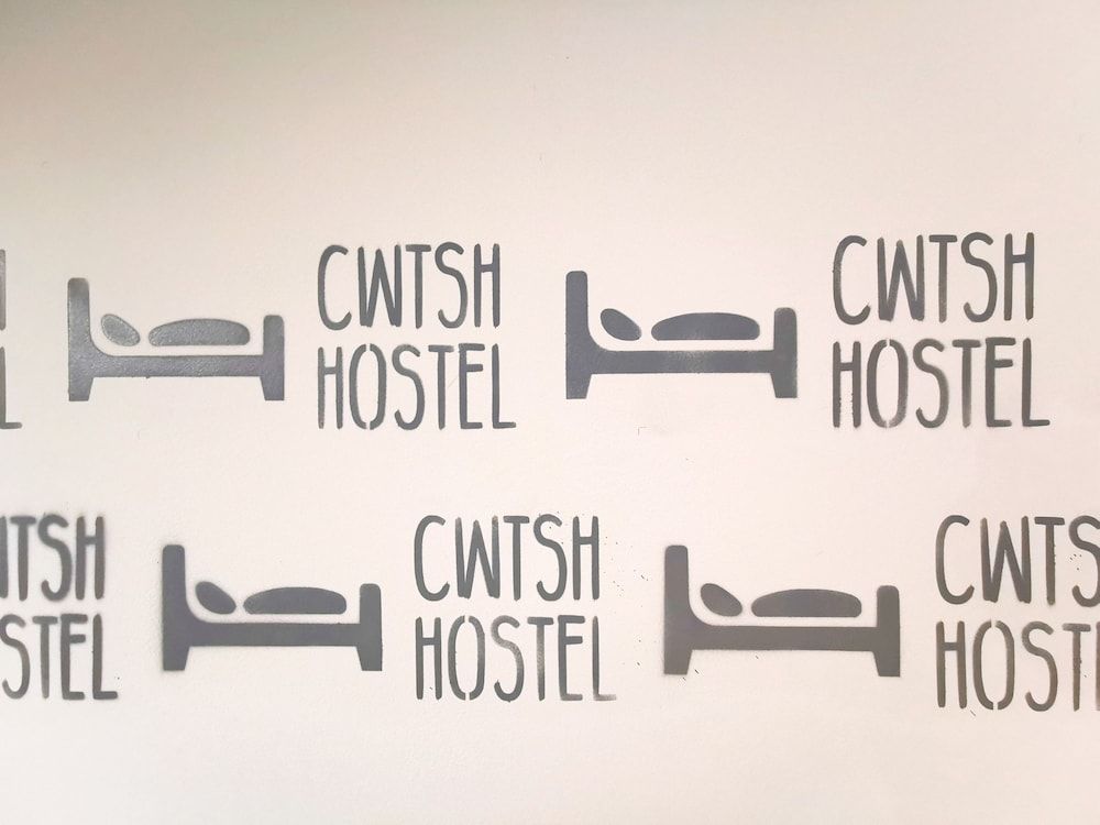 Cwtsh Hostel Central Swansea, Social & Modern, Near Train Station 2
