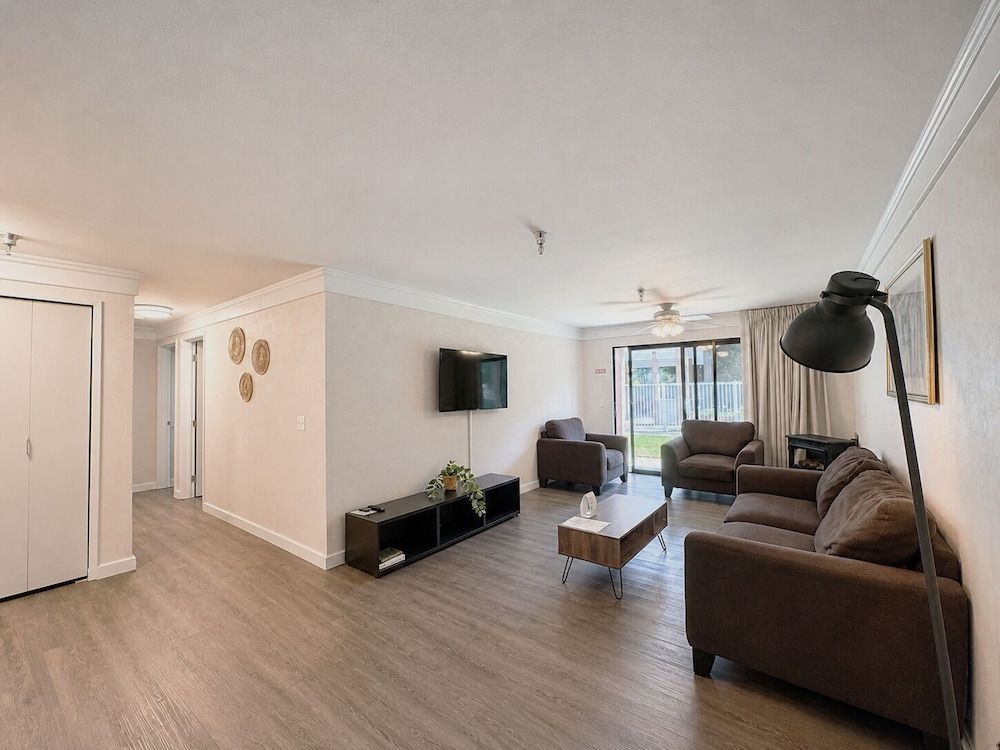 Friday Harbor Suites 1