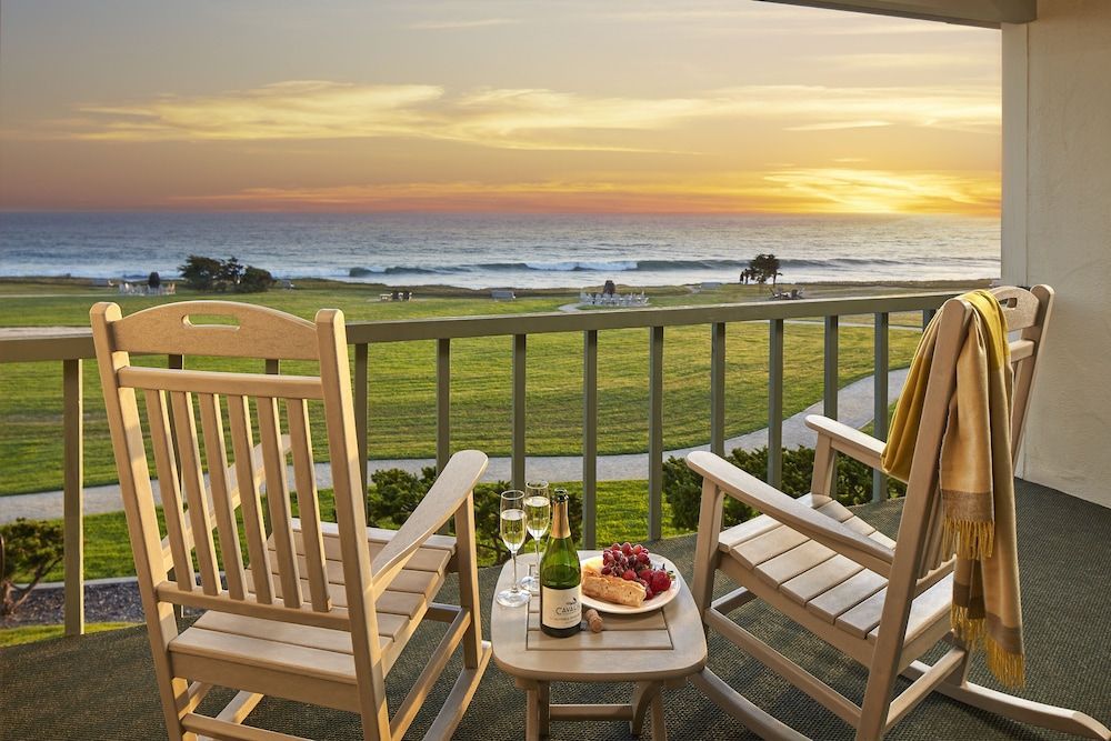 Cavalier Oceanfront Resort 1