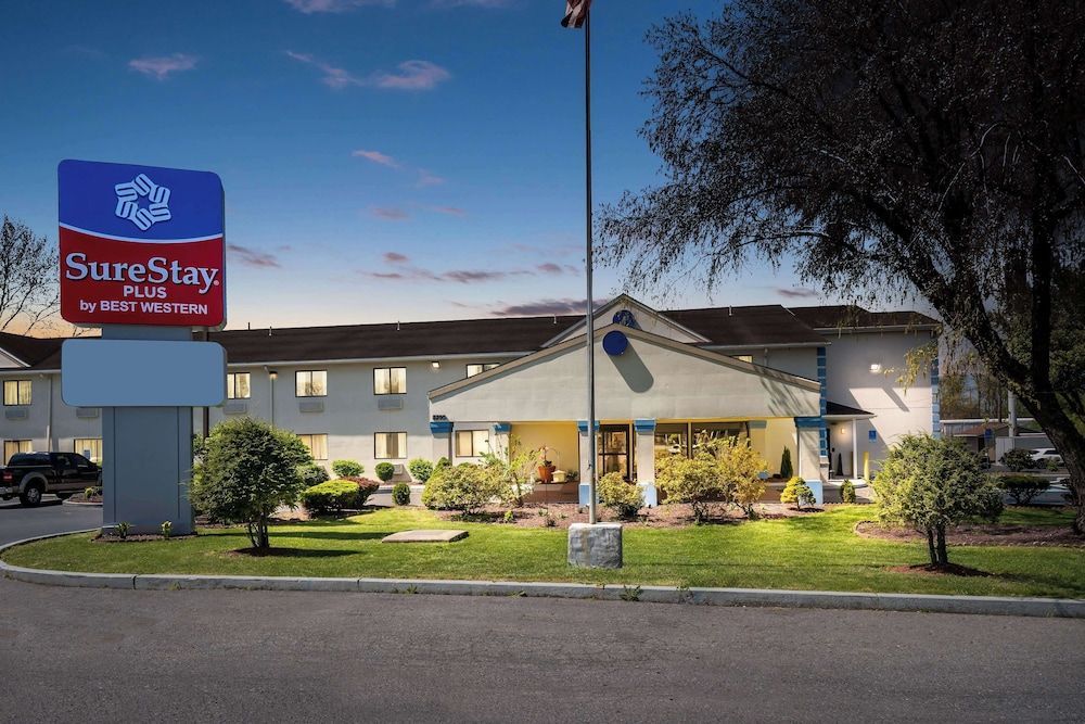 SureStay Plus by Best Western Reading North 1