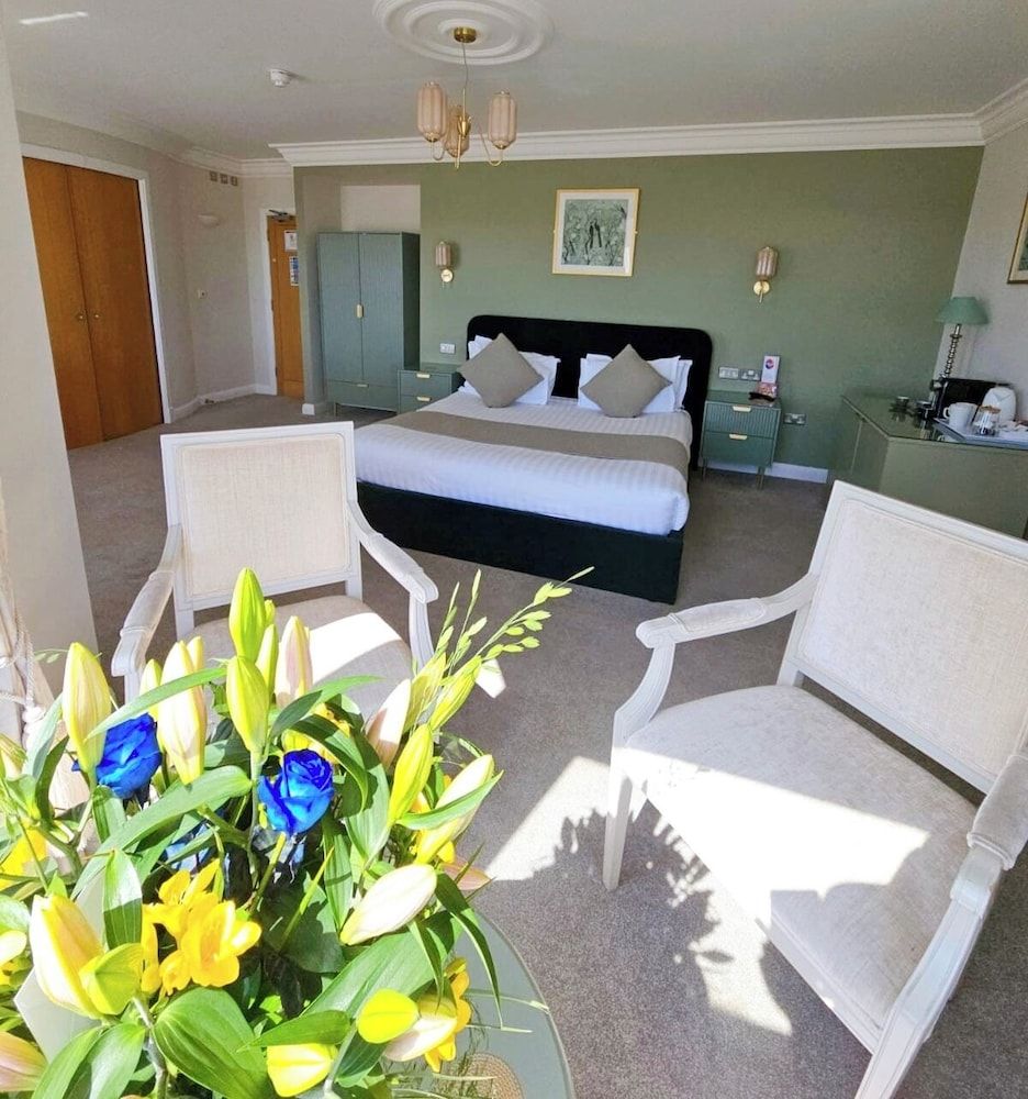 Legends Hotel 1