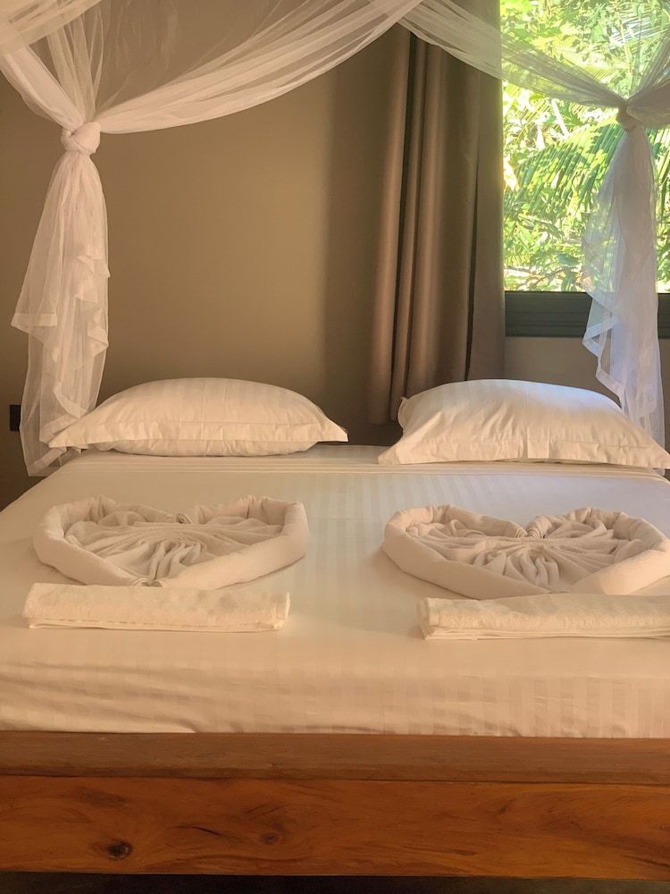 MAISON CARREE 2