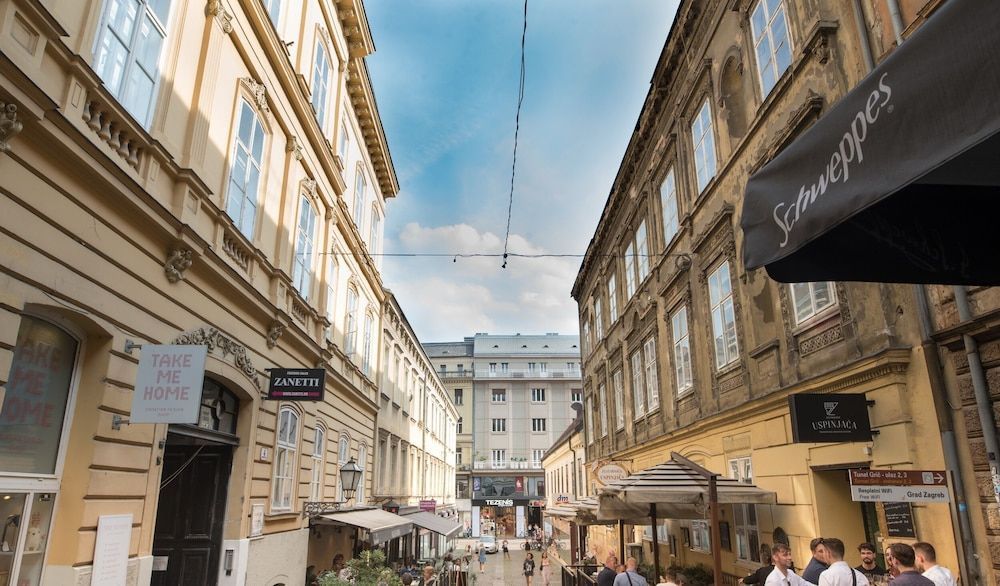 Apartment Palazzo, Zagreb town centre 1