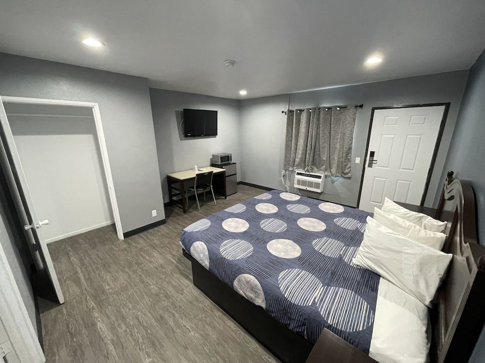 Cornett Motel 2