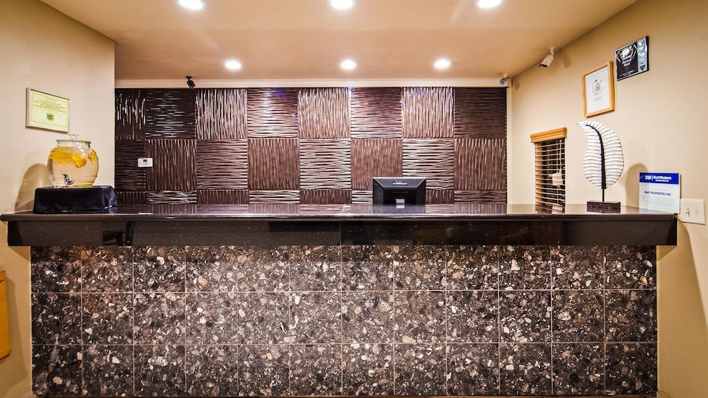 Best Western Heritage Inn 2