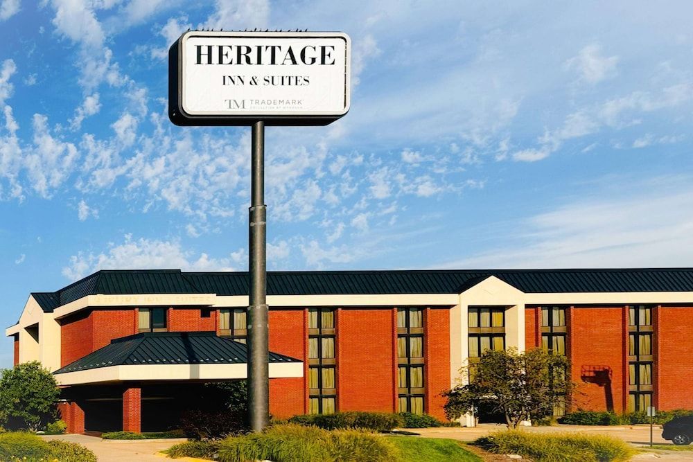 Heritage Inn & Suites St Louis Fenton, Trademark by Wyndham 1