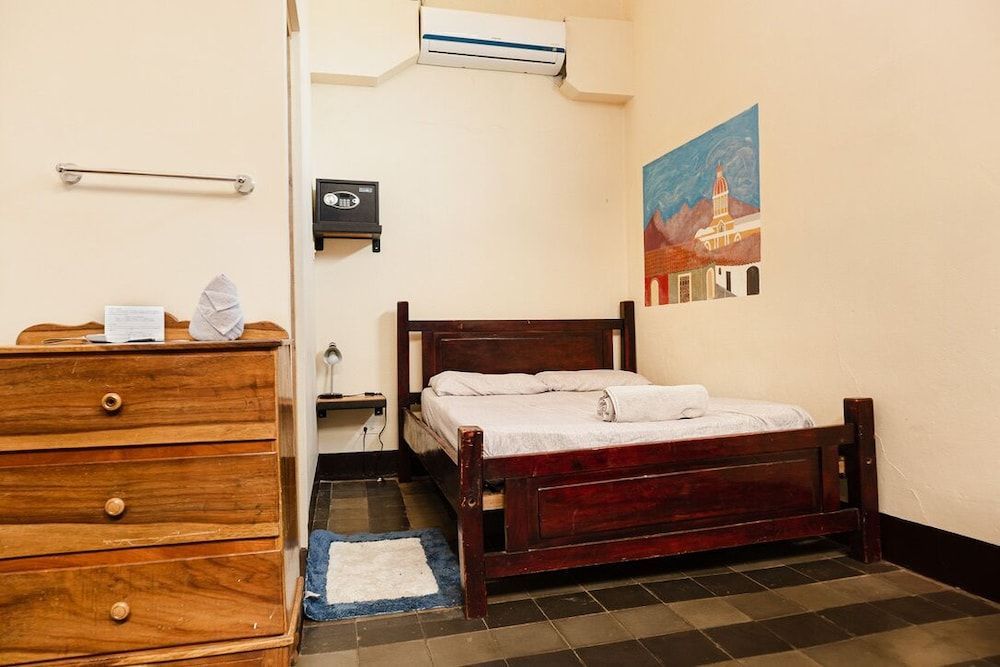 PURE Gym - Spa - Yoga - Lodging 2