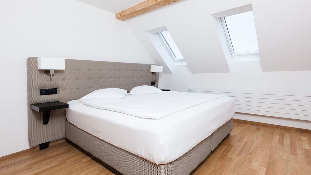 Swiss Star Longstreet 1