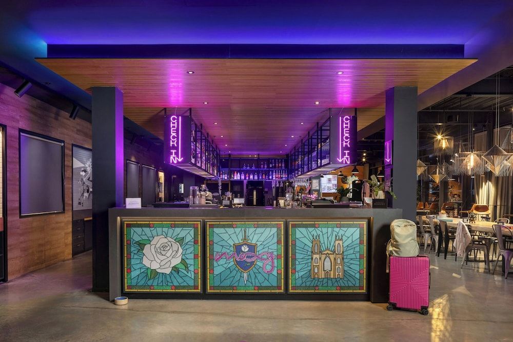Moxy York 2