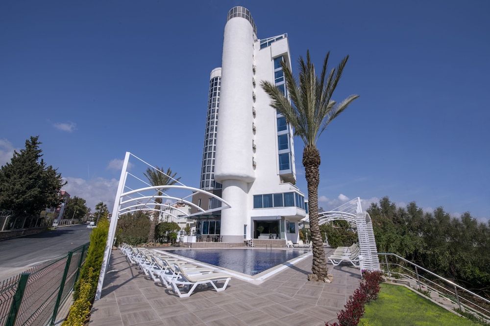 Tourist Hotel 1