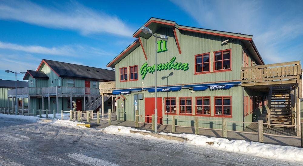 Grønnbuene Rorbu Hotel 1