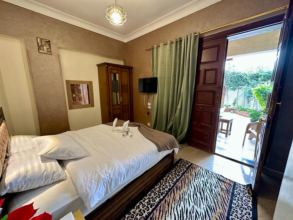 Sol Pyramids Inn 1