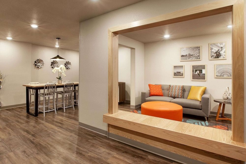 WoodSpring Suites Washington DC Northeast Greenbelt 2