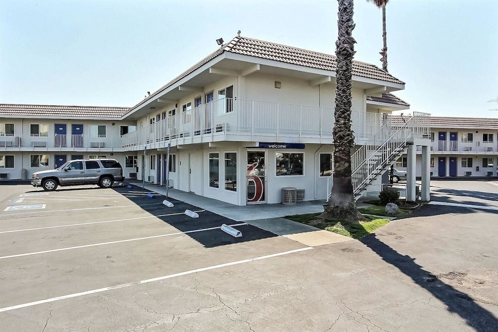 Motel 6 Campbell, CA - San Jose 1
