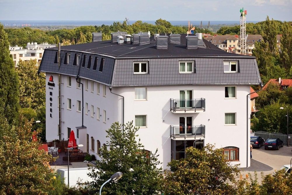 Amber Hotel 1