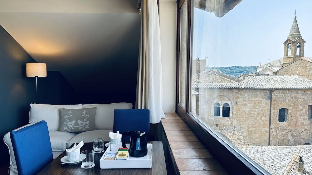 Hotel Palazzo Piccolomini 1