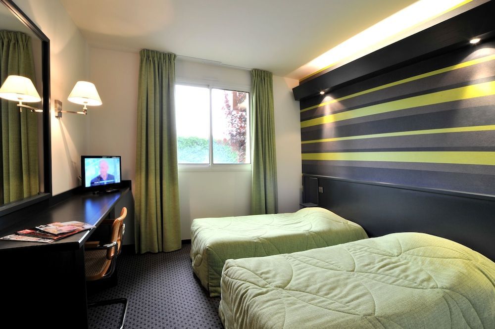Brit Hotel Confort Villefranche-de-Rouergue 2