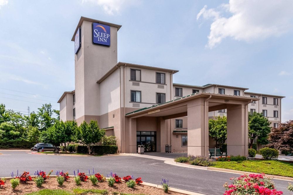 Sleep Inn & Suites Harrisonburg on University 1