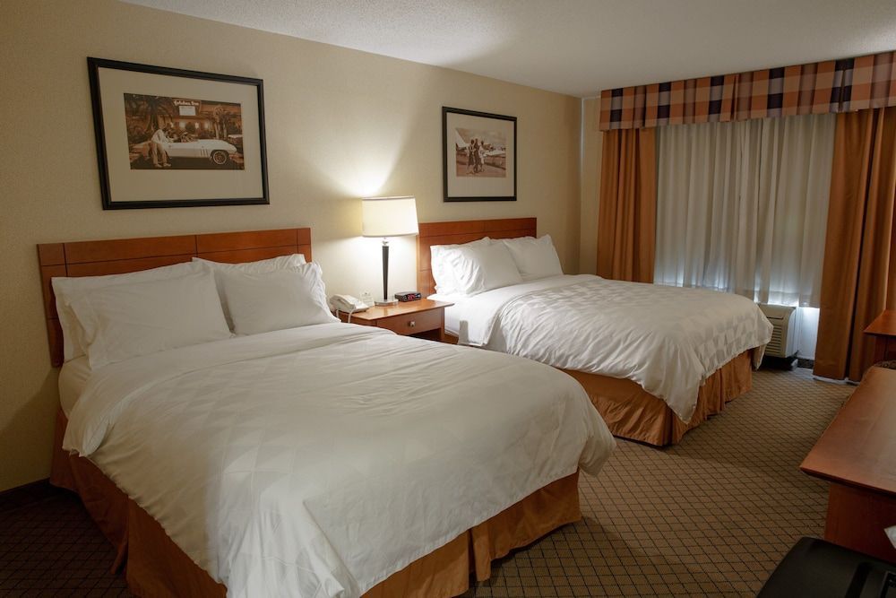 Holiday Inn BATTLE CREEK by IHG 2