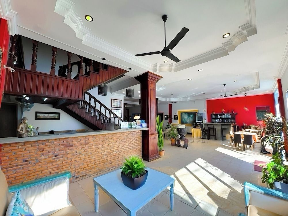 VPlus Hotel 2