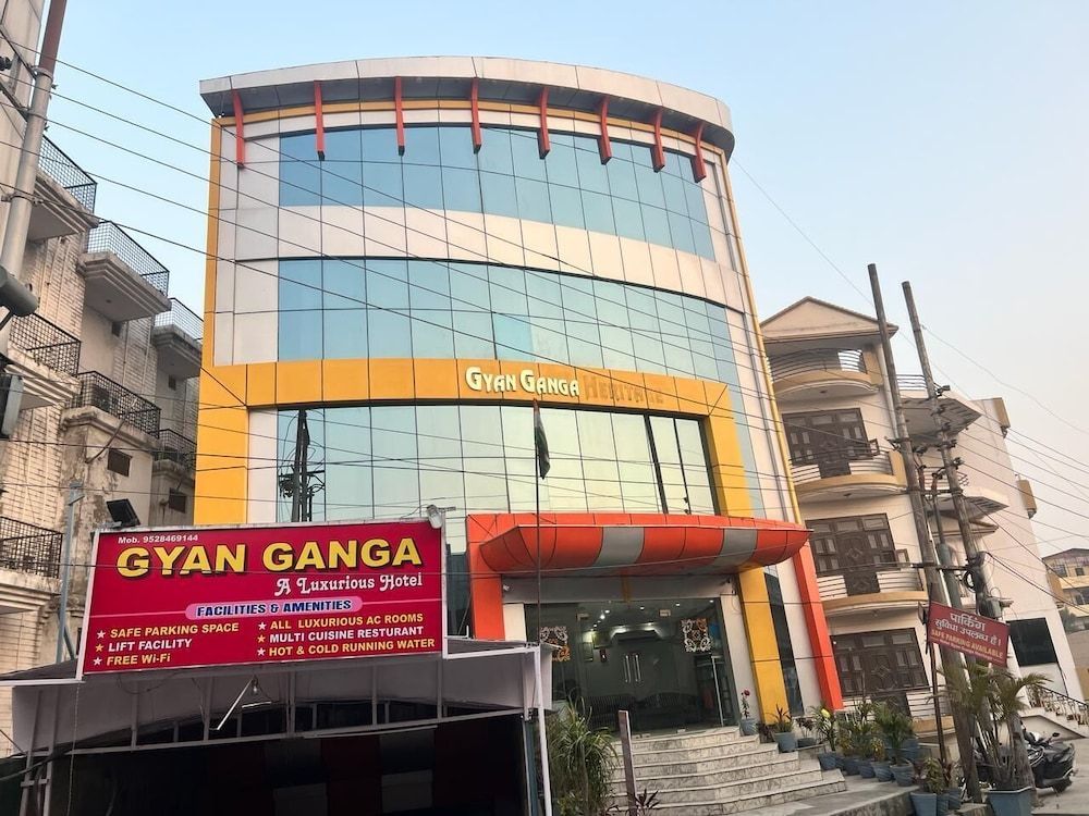 Gyan Ganga - A Luxurious Hotel 1