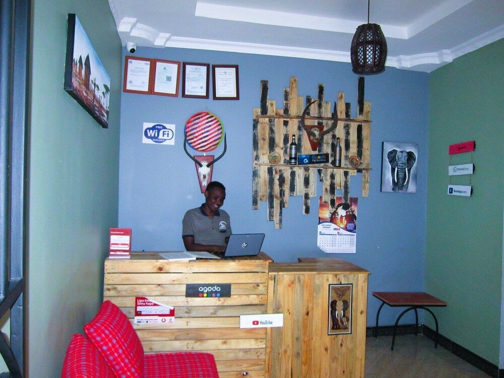 Safari Park House 2