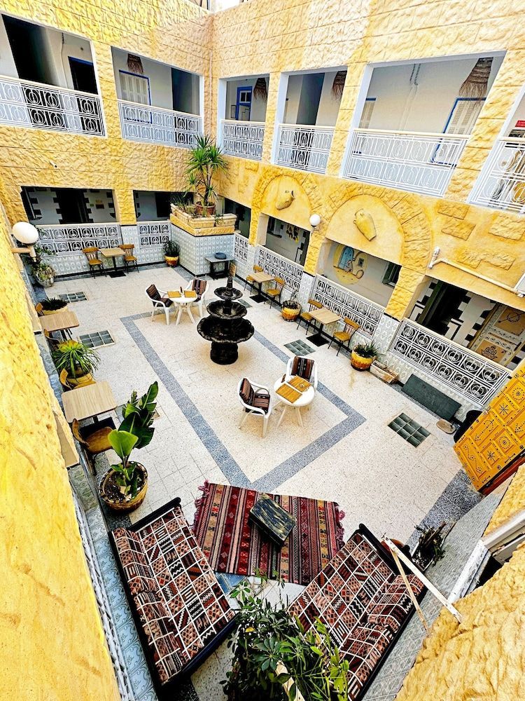 Hotel Paris 1