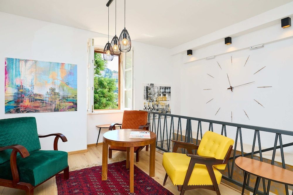 Boutique Garden Rooms 2