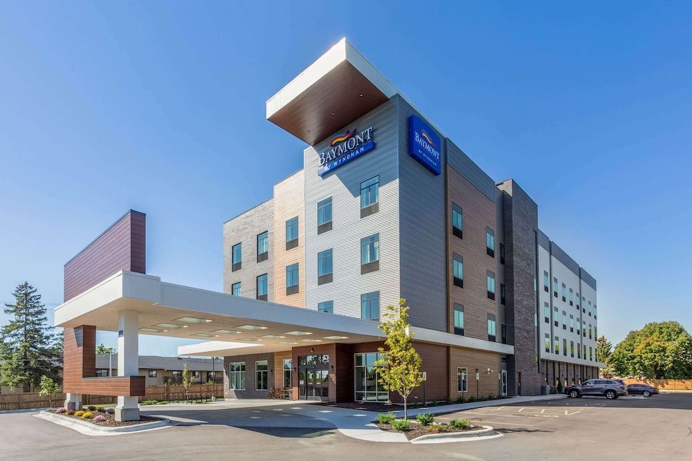 Baymont by Wyndham Madison 1