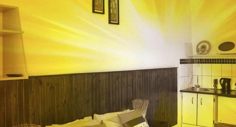 Esther's Lodge 2
