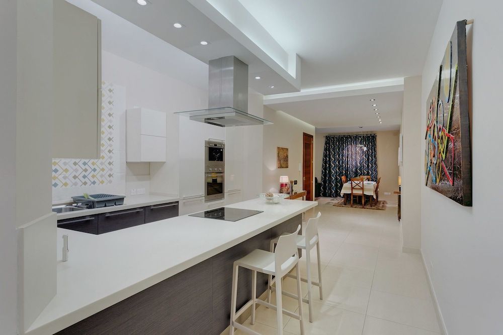Luxury Apartment, Prime Location in St Julians 1