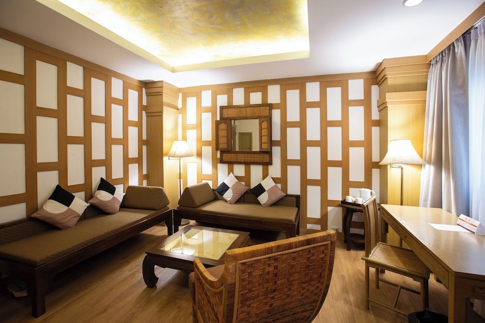 The Tarntawan Hotel Surawong Bangkok 1
