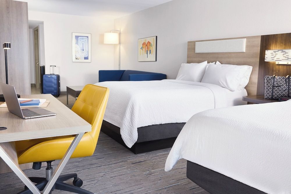 Holiday Inn Express Knoxville Downtown by IHG 2
