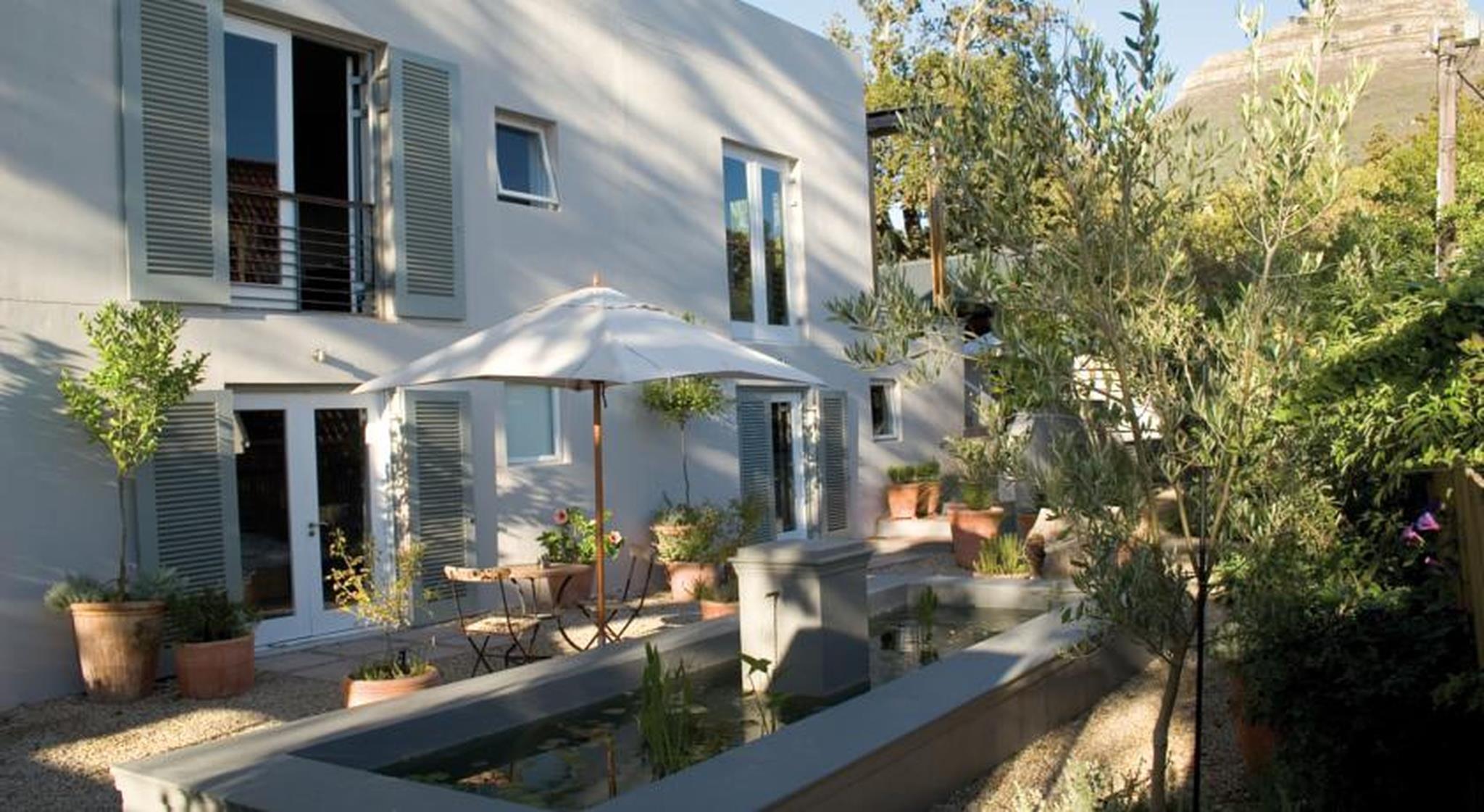 Four Rosmead Boutique Guesthouse 2