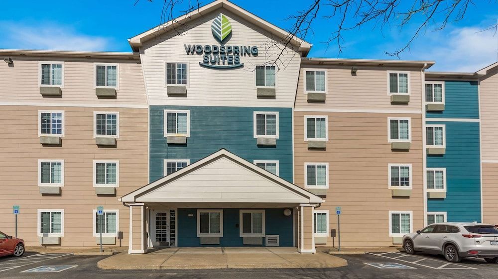 WoodSpring Suites Evansville 1