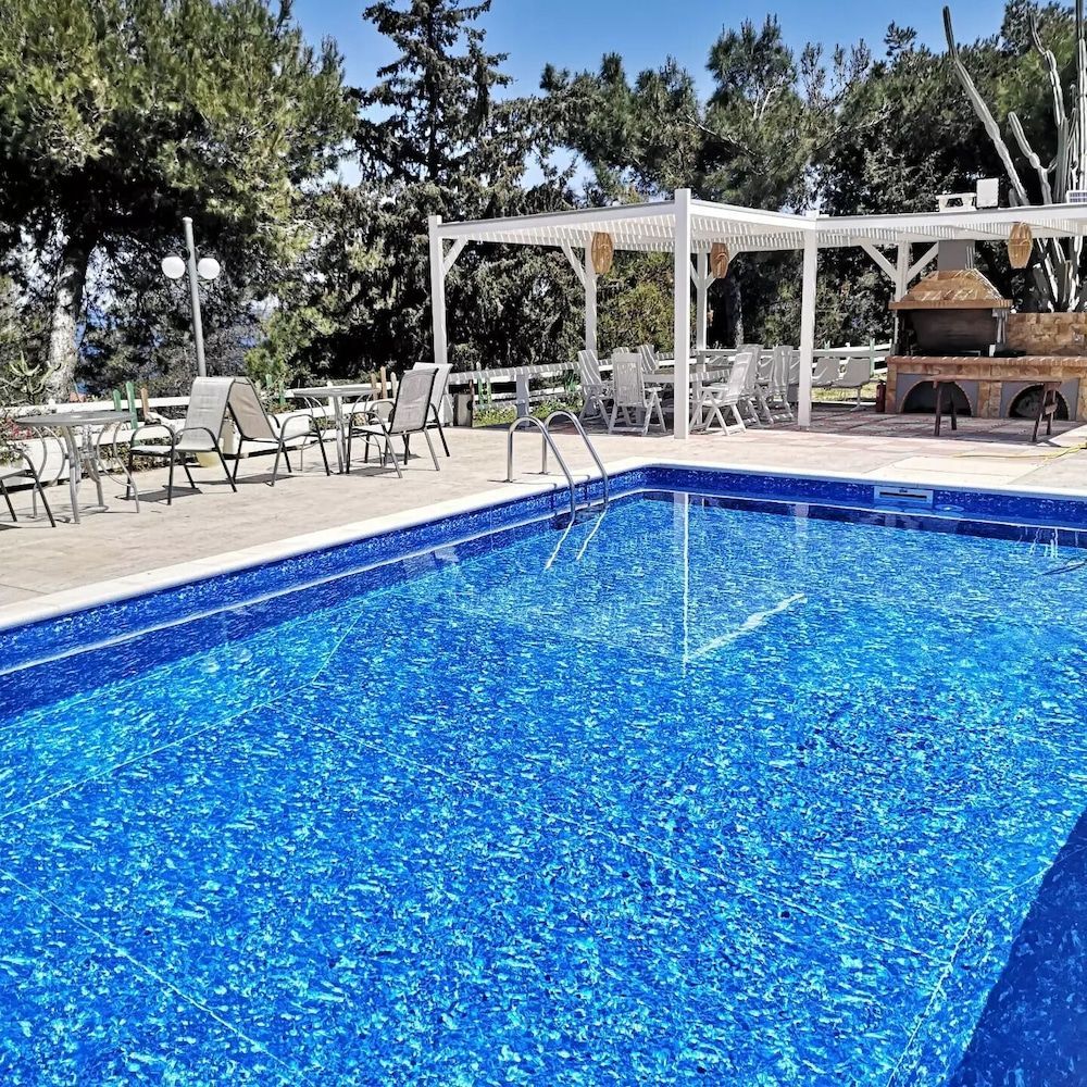 Louis Luxury Villa 1