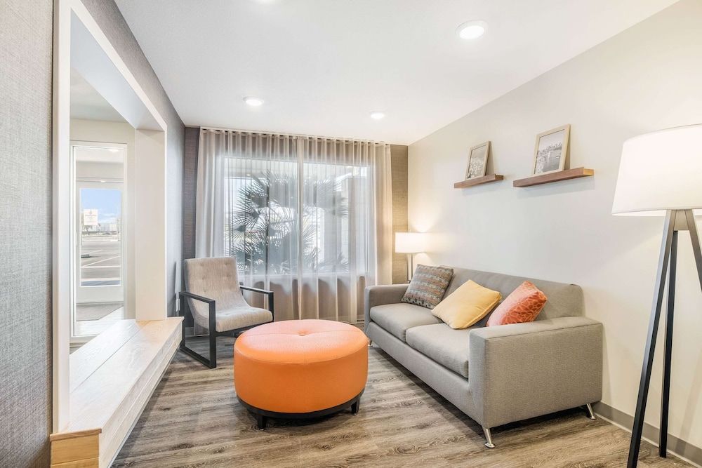 WoodSpring Suites Colton 2